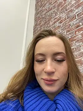 Snapshot of _AngelMoon_ chatting on November 17, 3:54 am AngelMoon online show from November 17, 3:54 am