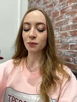 Snapshot of _AngelMoon_ chatting on November 13, 3:54 am AngelMoon online show from November 13, 3:54 am