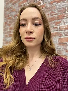 Snapshot of _AngelMoon_ chatting on November 28, 3:50 am AngelMoon online show from November 28, 3:50 am