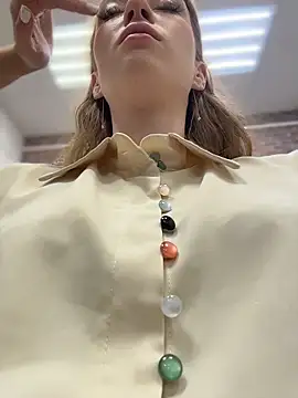  AngelMoon  online show from December 15, 3:12 am