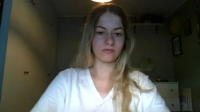 Snapshot of ROSIEx_sweet chatting on September 9, 6:45 am ROSIEx sweet online show from September 9, 6:45 am