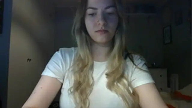 Snapshot of ROSIEx_sweet chatting on November 17, 7:56 am ROSIEx sweet online show from November 17, 7:56 am