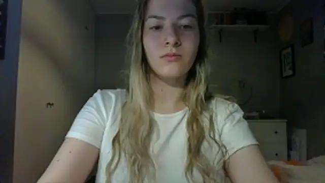 Snapshot of ROSIEx_sweet chatting on October 28, 7:51 am ROSIEx sweet online show from October 28, 7:51 am