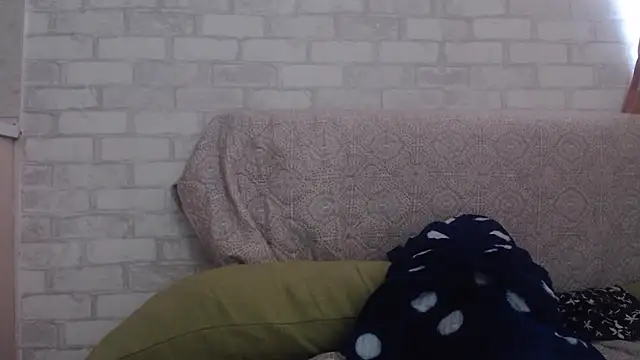 Snapshot of kila_lo chatting on January 13, 1:15 pm kila lo online show from January 13, 1:15 pm