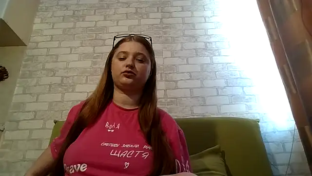 kila lo online show from March 8, 12:52 pm