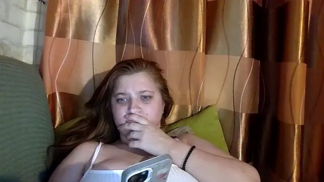 kila lo online show from March 11, 7:30 pm