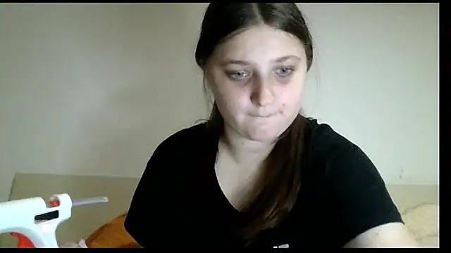 Snapshot of kila_lo chatting on February 17, 6:06 pm kila lo online show from February 17, 6:06 pm