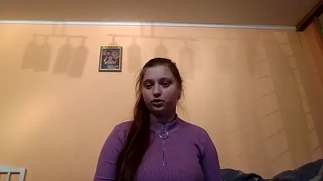 kila lo online show from February 16, 4:27 pm