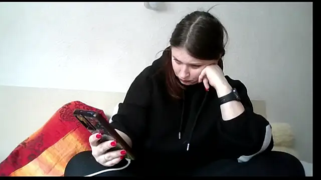 Snapshot of kila_lo chatting on February 20, 2:35 pm kila lo online show from February 20, 2:35 pm