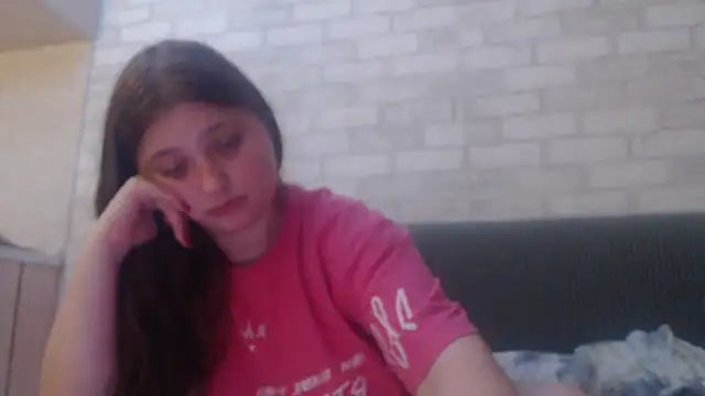 kila lo online show from February 6, 8:49 pm