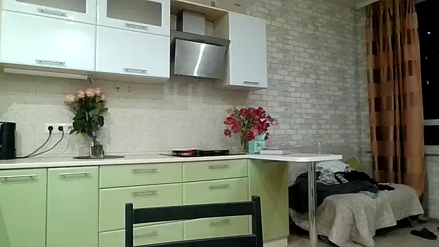 kila lo online show from March 3, 9:55 pm