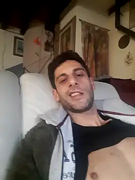 Snapshot of MrTamburine22 chatting on January 23, 1:56 pm MrTamburine22 online show from January 23, 1:56 pm