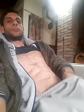 Snapshot of MrTamburine22 chatting on February 12, 12:22 pm MrTamburine22 online show from February 12, 12:22 pm