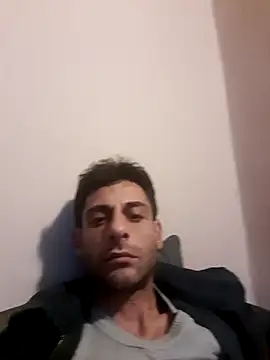Snapshot of MrTamburine22 chatting on February 2, 2:56 pm MrTamburine22 online show from February 2, 2:56 pm