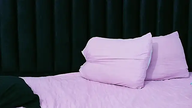 hornybarelylegalgirl online show from April 9, 12:33 pm