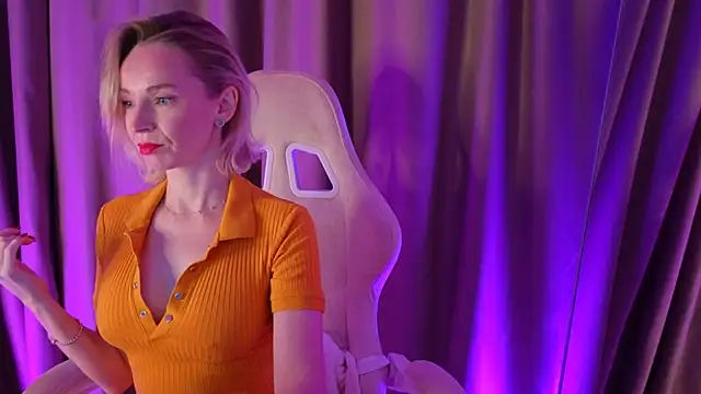 bubbling crush online show from March 11, 11:04 pm