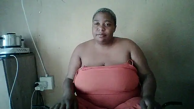 bustyboobs6 online show from February 26, 6:46 am