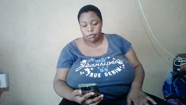 bustyboobs6 online show from March 21, 10:42 am