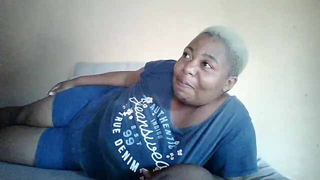 bustyboobs6 online show from February 5, 7:15 am