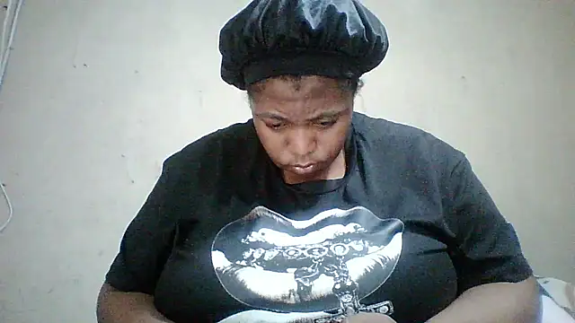 bustyboobs6 online show from January 8, 5:02 am