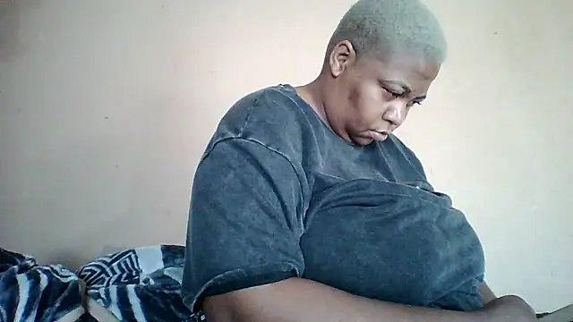 bustyboobs6 online show from January 18, 8:29 am