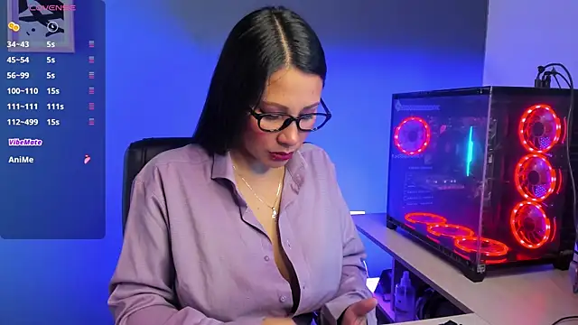 Snapshot of Sue_Wolls chatting on February 28, 9:44 pm Sue Wolls online show from February 28, 9:44 pm
