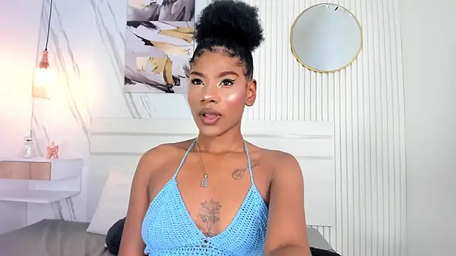 Snapshot of Sara_Lewwis chatting on March 12, 12:15 pm Sara Lewwis online show from March 12, 12:15 pm