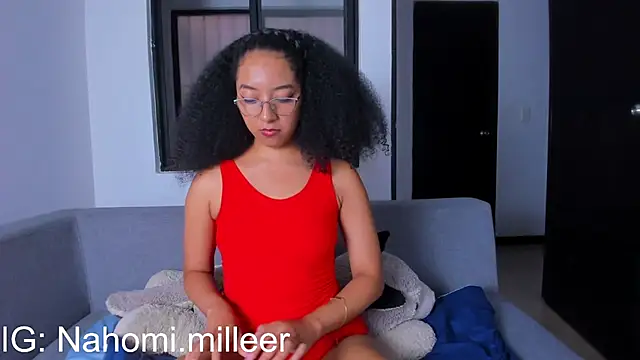 NAHOMI MILLER online show from October 24, 9:58 pm