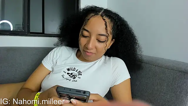 NAHOMI MILLER online show from December 14, 8:20 am