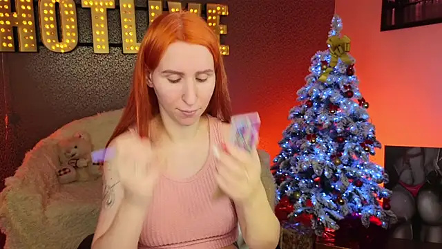 Snapshot of AliceBYKiss chatting on December 23, 12:19 pm AliceBYKiss online show from December 23, 12:19 pm