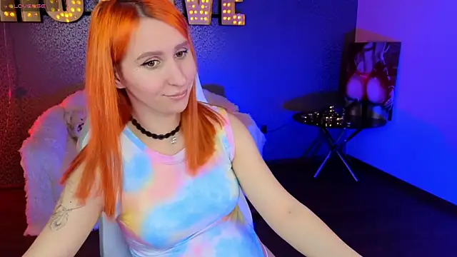 Snapshot of AliceBYKiss chatting on January 24, 3:45 pm AliceBYKiss online show from January 24, 3:45 pm