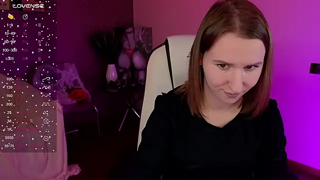 Snapshot of AliceBYKiss chatting on November 8, 6:44 pm AliceBYKiss online show from November 8, 6:44 pm