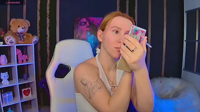 Snapshot of AliceBYKiss chatting on February 23, 6:03 am AliceBYKiss online show from February 23, 6:03 am