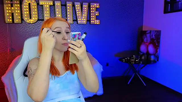 Snapshot of AliceBYKiss chatting on February 7, 12:17 pm AliceBYKiss online show from February 7, 12:17 pm