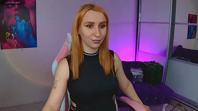 Snapshot of AliceBYKiss chatting on January 9, 4:28 pm AliceBYKiss online show from January 9, 4:28 pm