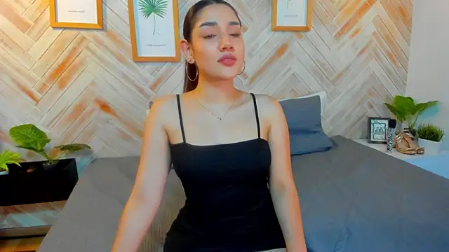 Snapshot of AniiRose chatting on March 10, 11:27 pm AniiRose online show from March 10, 11:27 pm