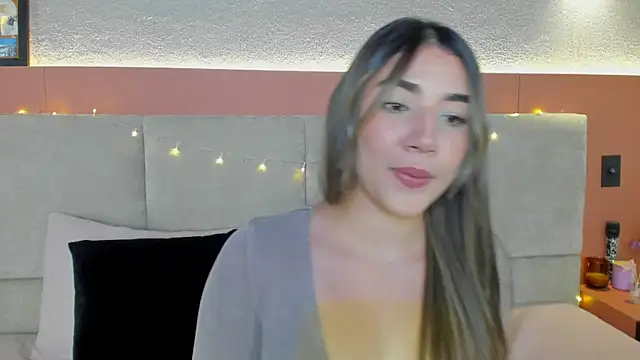 Snapshot of AniiRose chatting on November 30, 9:37 pm AniiRose online show from November 30, 9:37 pm