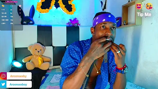 Snapshot of Aroonpapisex chatting on February 3, 11:54 pm Aroonpapisex online show from February 3, 11:54 pm