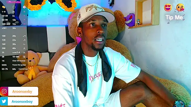 Snapshot of Aroonpapisex chatting on February 6, 11:56 pm Aroonpapisex online show from February 6, 11:56 pm