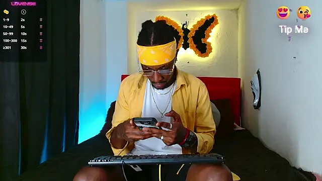 Aroonpapisex online show from April 10, 4:08 am