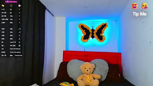 Snapshot of Aroonpapisex chatting on March 3, 3:57 am Aroonpapisex online show from March 3, 3:57 am