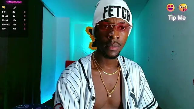 Aroonpapisex online show from March 7, 9:20 pm