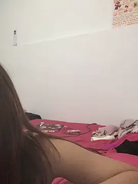 muriiel online show from December 6, 6:33 pm