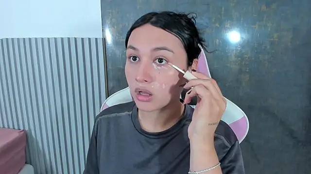 lana boomer online show from December 2, 8:32 pm