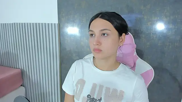 lana boomer online show from March 21, 5:39 pm