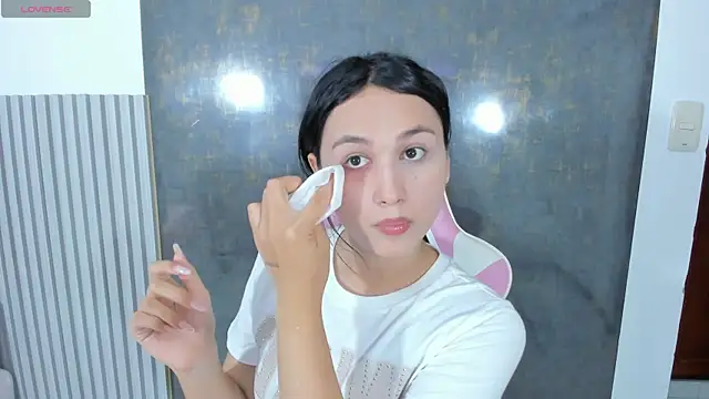 lana boomer online show from January 7, 8:25 pm