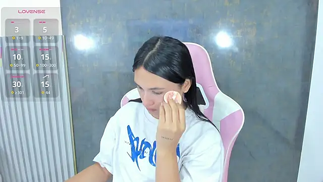 lana boomer online show from December 21, 7:15 pm