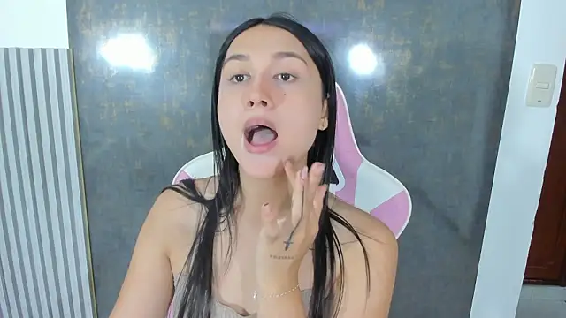 lana boomer online show from March 7, 8:25 pm