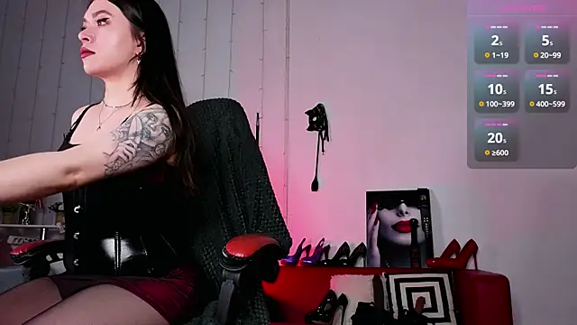 Vanessa Ives  online show from February 22, 8:32 pm