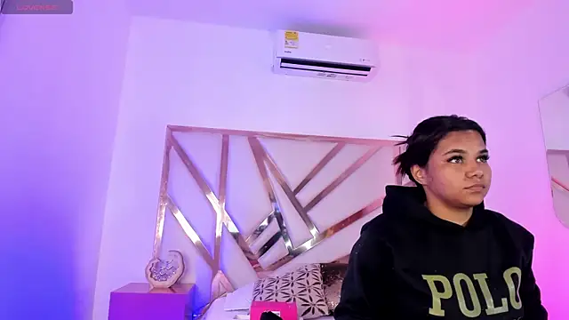 Carolina Evanss online show from March 16, 3:25 am